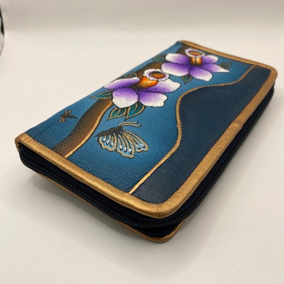 Magnifique Hand Painted Flower Zip Around Wallet Teal Blue Purple Leather NWT - Picture 4 of 8